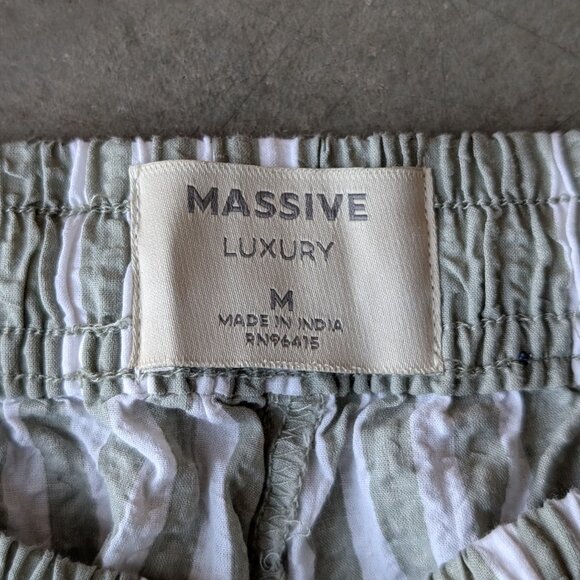 Massive Luxury Green White Striped Drawstring Shorts medium - Picture 4 of 6